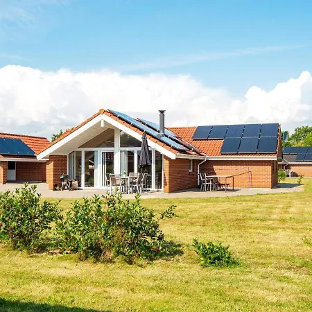 Vakantiehuis Holiday Lxxxii *